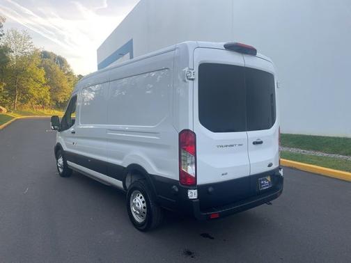 2024 Ford Transit-350 148 WB MEDIUM ROOF CARGO