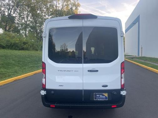 2024 Ford Transit-350 148 WB MEDIUM ROOF CARGO