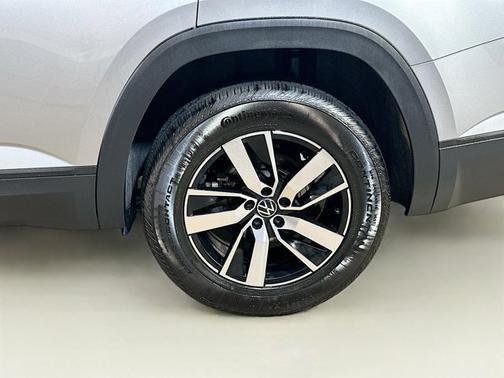 2023 Volkswagen Atlas 2.0T SE