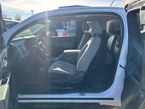 2022 Chevrolet Colorado WT