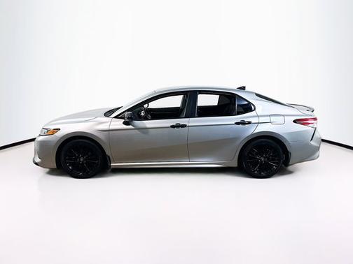 2020 Toyota Camry SE NIGHTSHADE