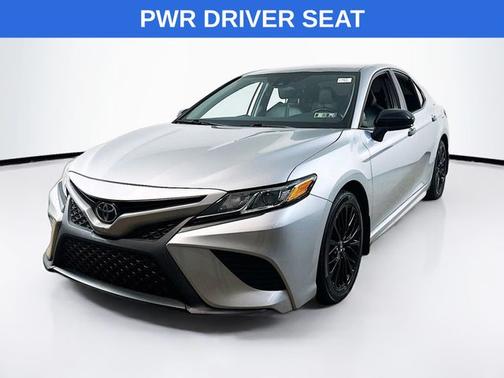 2020 Toyota Camry SE NIGHTSHADE