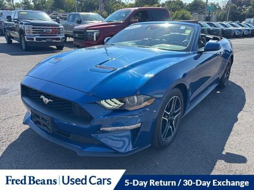 2022 Ford Mustang ECOBOOST PREMIUM