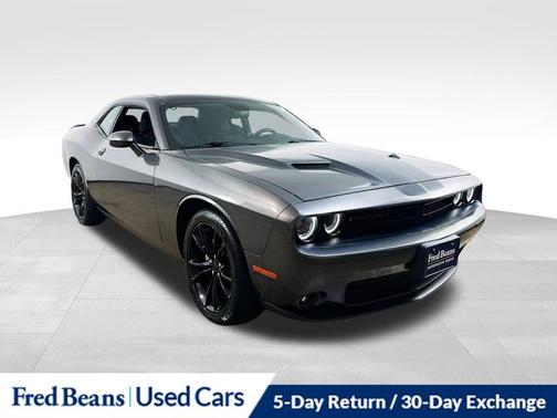 2016 Dodge Challenger SXT