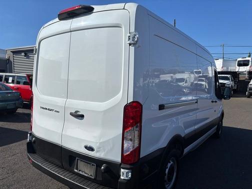 2019 Ford Transit-250 148 WB MEDIUM ROOF CARGO