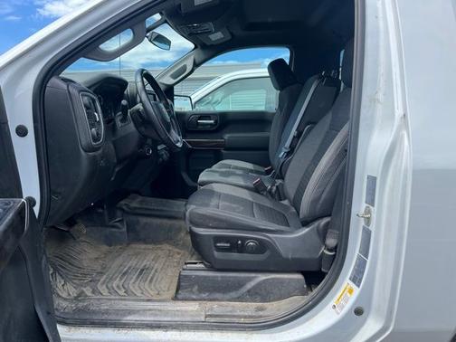 Summit White 2022 Chevrolet Silverado 2500 LT