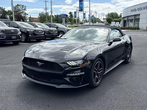 2022 Ford Mustang ECOBOOST PREMIUM