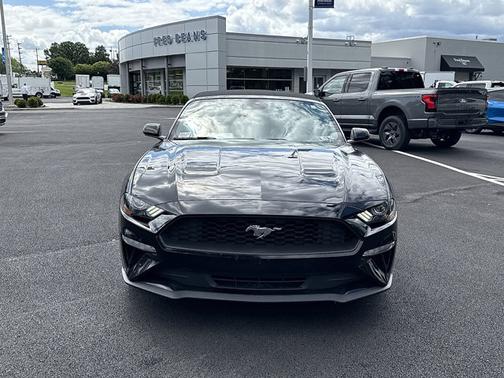 2022 Ford Mustang ECOBOOST PREMIUM