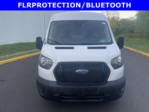 2024 Ford Transit-250 148 WB MEDIUM ROOF CARGO