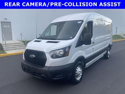 2024 Ford Transit-250 148 WB MEDIUM ROOF CARGO