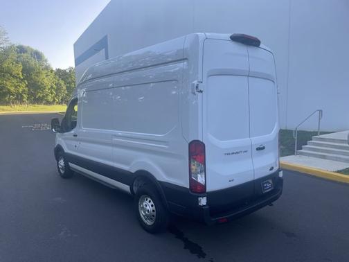 2023 Ford Transit-250 148 WB HIGH ROOF CARGO
