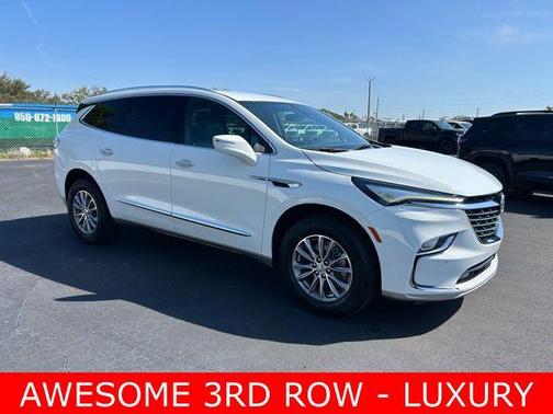 2023 Buick Enclave Essence FWD