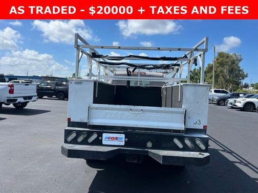 Bright White Clearcoat 2022 RAM 2500 Tradesman Crew Cab 4x2 8' Box