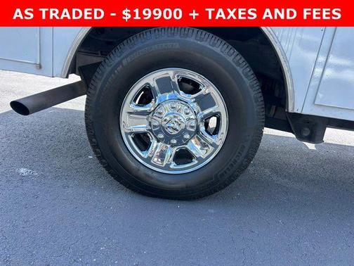 Bright White Clearcoat 2022 RAM 2500 Tradesman Crew Cab 4x2 8' Box