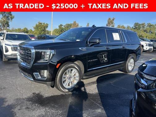 2022 GMC Yukon XL SLT