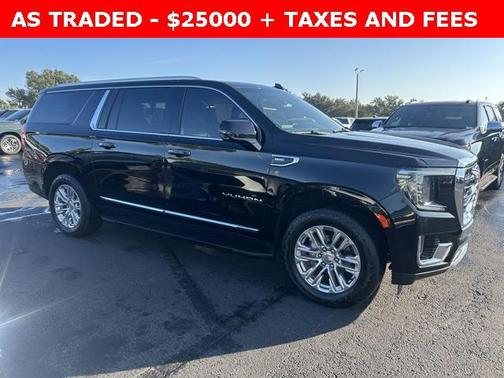 2022 GMC Yukon XL SLT