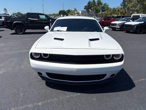 White Knuckle Clearcoat 2023 Dodge Challenger SXT