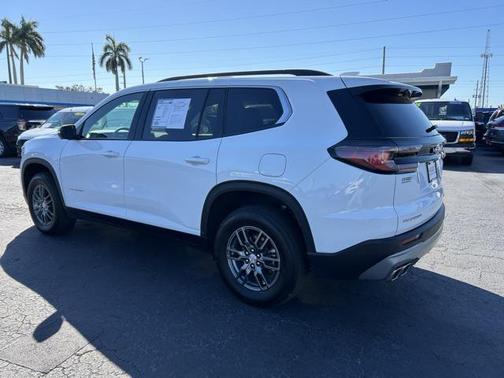 2025 GMC Acadia FWD Elevation