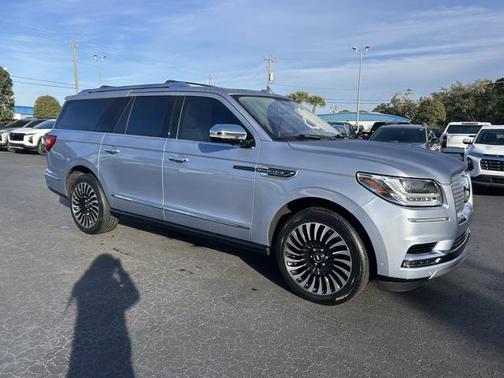 2019 Lincoln Navigator L Black Label