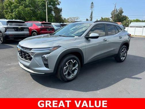 Sterling Gray Metallic 2025 Chevrolet Trax LT