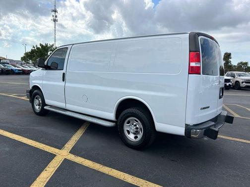 2020 Chevrolet Express 2500 RWD 2500 Regular Wheelbase WT
