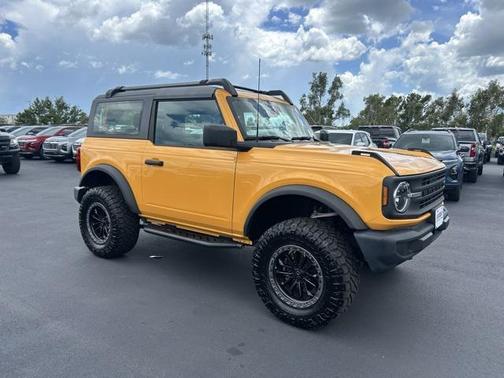 2022 Ford Bronco Base