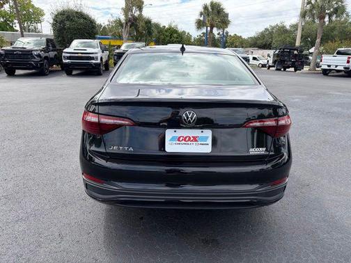 Deep Black Pearl 2024 Volkswagen Jetta 1.5T S