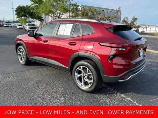 2025 Chevrolet Trax LT