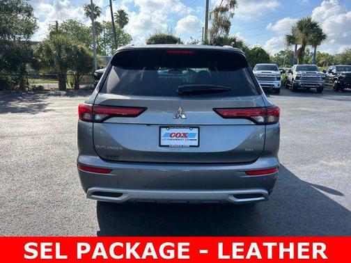 Alloy Silver Metallic 2022 Mitsubishi Outlander SEL 2.5 2WD
