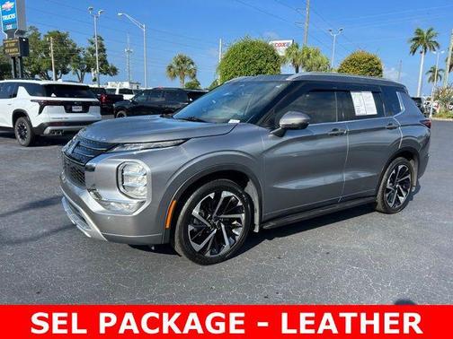 Alloy Silver Metallic 2022 Mitsubishi Outlander SEL 2.5 2WD
