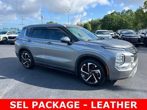 Alloy Silver Metallic 2022 Mitsubishi Outlander SEL 2.5 2WD