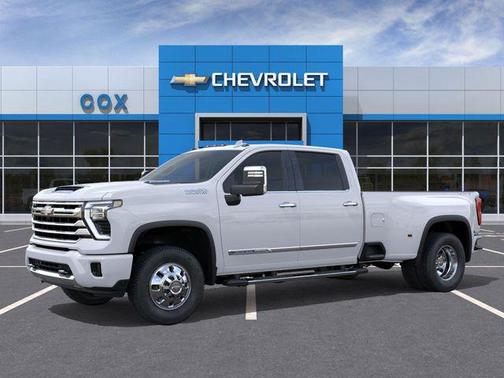 Polar White Tricoat 2026 Chevrolet Silverado 3500 High Country