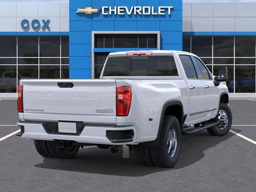 Polar White Tricoat 2026 Chevrolet Silverado 3500 High Country