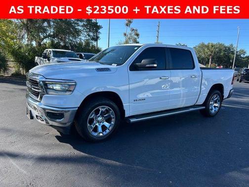 Bright White Clearcoat 2019 RAM 1500 Big Horn