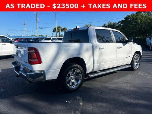 Bright White Clearcoat 2019 RAM 1500 Big Horn