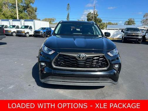 2022 Toyota Highlander XLE