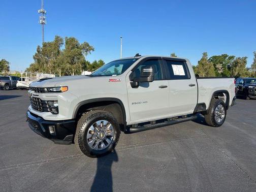 Slate Gray Metallic 2024 Chevrolet Silverado 2500 Custom