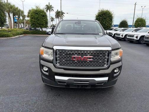 Smokey Quartz Metallic 2019 GMC Canyon Denali