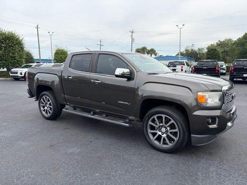 Smokey Quartz Metallic 2019 GMC Canyon Denali