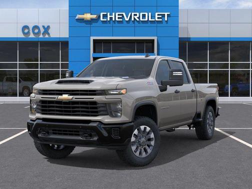 White Sands 2026 Chevrolet Silverado 2500 Custom