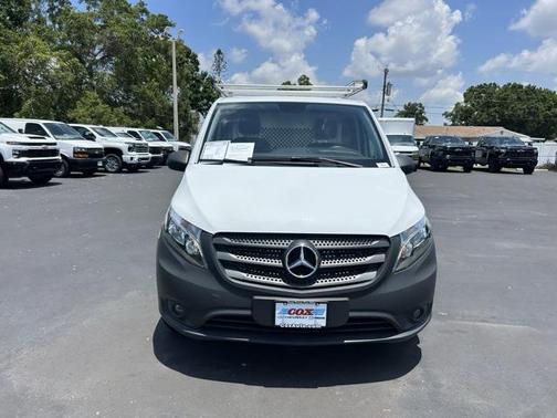 2022 Mercedes-Benz Metris Base
