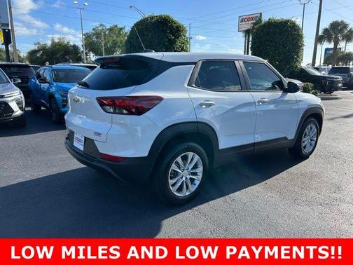 Summit White 2022 Chevrolet Trailblazer LS
