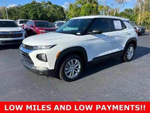 Summit White 2022 Chevrolet Trailblazer LS