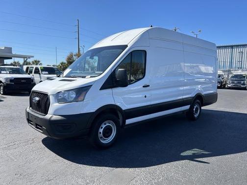 2022 Ford Transit-250 Base