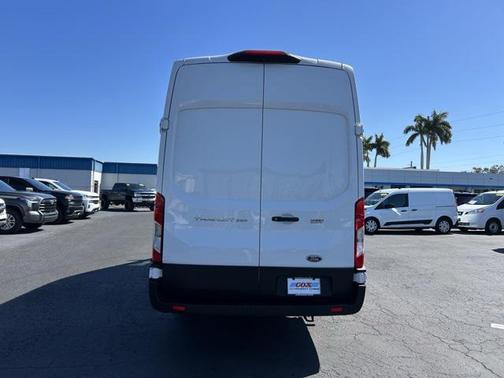 2022 Ford Transit-250 Base