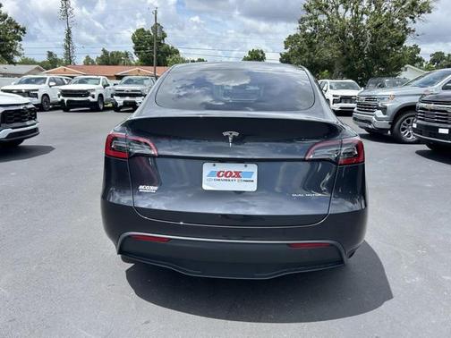 2024 Tesla Model Y Long Range Dual Motor All-Wheel Drive