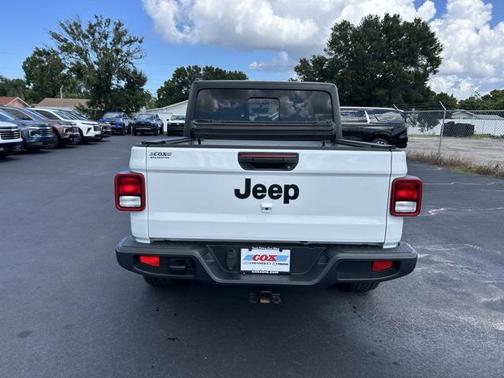 2022 Jeep Gladiator Altitude 4x4