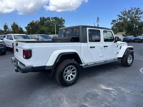 2022 Jeep Gladiator Altitude 4x4
