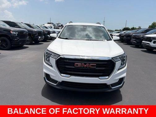 Summit White 2023 GMC Terrain SLE