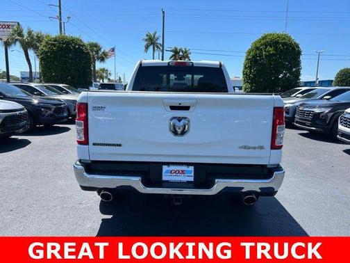 Bright White Clearcoat 2022 RAM 1500 Big Horn/Lone Star